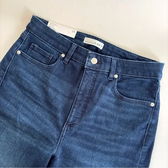 LOFT The Slim Flare Curvy High Rise Jeans NWT - Picture 3 of 9